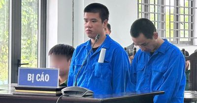 Dàn dựng màn mua bán vàng, lừa hơn 372 triệu đồng rồi tặng bạn gái 209 triệu