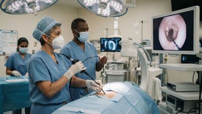 Leftover Hardware Doctors Spotted Inside a Kidney Turned Out to Be Their Own Buckled Scope