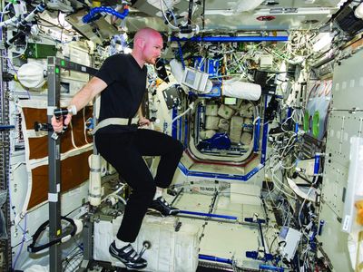 In 2014, ESA astronaut Alexander Gerst wore SpaceTex shirts on the ISS for six months; their fabric data helped inform clothes for future Mars crews