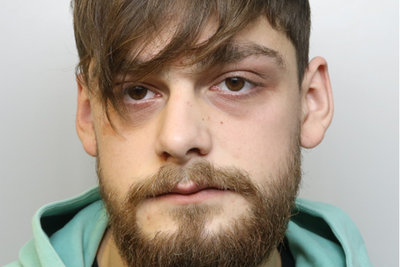 Man sentenced for approaching young girls and sniffing their feet