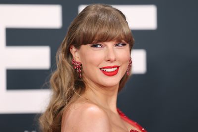Taylor Swift Makes Her First Chiefs Game Appearance Since Wedding in Red Gingham Dress
