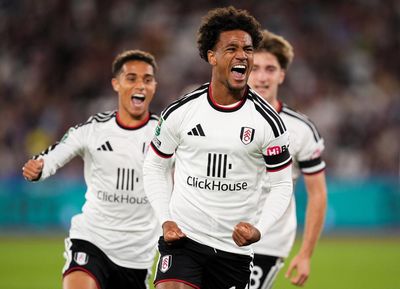 Oscar Bobb takes Fulham past stubborn West Ham and into Carabao Cup last 16