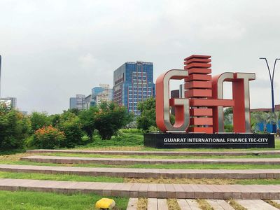 HSBC, ICICI Bank emerge as biggest FX lenders to India’s diaspora in GIFT City