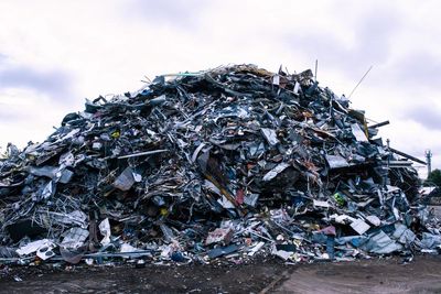 Datacenter rush will create ‘tsunami’ of discarded electronics, report says