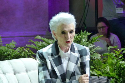 Elon Musk's Mother Claims Journalists Are 'Paid a Lot' To Lie About Him During Podcast Chat