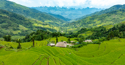 Vượt núi băng rừng ngắm ruộng bậc thang trên ‘nóc nhà Đông Bắc’
