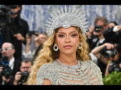 In 2013, Beyoncé released an entire album without warning; three days later, it had sold more than 828,000 copies and rewritten the surprise-drop rulebook