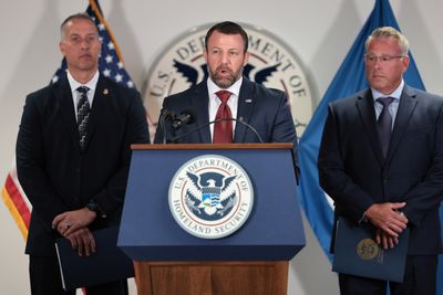ICE Claims 70% of Arrests Are Criminals — Federal Data Puts the Real Number at 66%, and Falling