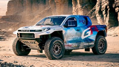 Hydrogen Hilux Will Tackle Dakar 2027 On Nothing But Water