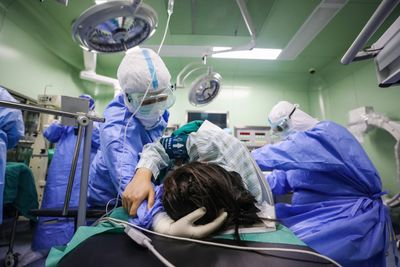 Azithromycin Use in Unplanned C-Sections Climbed to Nearly 40% as Postpartum Infections Fell, Though Cause Is Unproven