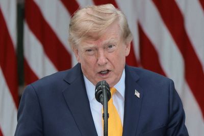 Trump jokes about withholding disaster relief if Republicans lose in midterms
