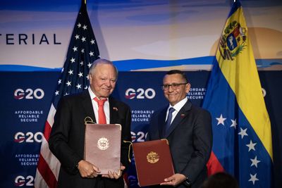 Trump-Allied Continental Resources Signs Deal to Develop 30 Billion-Barrel Region In Venezuela