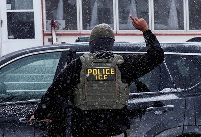 ICE officer in Minnesota-Texas extradition fight arrested in Minneapolis