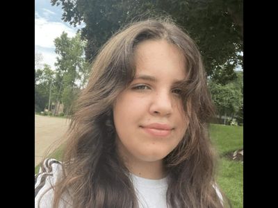Meet Nicolina Pappas, the teen who started sewing reusable straw pouches at 8, and raised over $15,000 to fight plastic pollution after 6 years