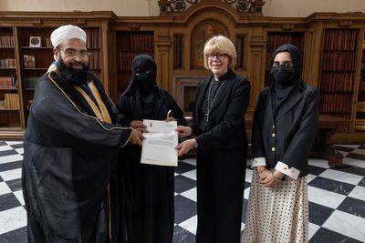 Archbishop of Canterbury strips Muslim cleric of award over Osama bin Laden remark