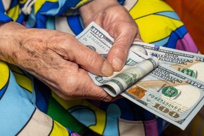 A $300,000 Retirement Account Sounds Like a Lot — How Much Monthly Income Can It Actually Produce?
