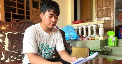 Lượm ve chai từ nhỏ vẫn là HS giỏi tỉnh, đậu Y Dược ĐH Quốc gia mang theo chỉ… 7 triệu đồng