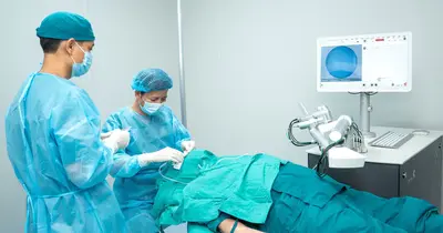 Chủ động chăm sóc đôi mắt để an tâm tận hưởng tuổi già