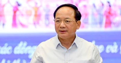 Chuyển mạnh từ 'phát triển văn hóa' sang 'phát triển bằng văn hóa'