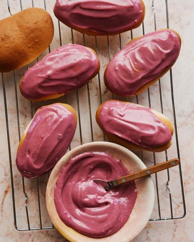 Helen Goh’s recipe for blackcurrant and vanilla finger buns
