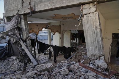 Fatal building collapse highlights dangers plaguing Gaza nearly a year after ceasefire