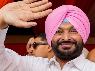 BJP leader Ravneet Singh Bittu claims attack on his cavalcade near Punjab's Batala