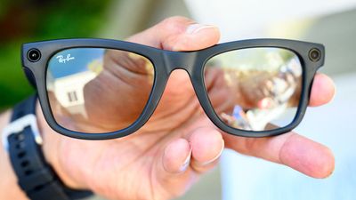 French prosecutors investigate sexual harassment involving smart glasses