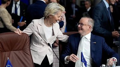 Australian government breaks silence on EU 'associate member' pipe dream