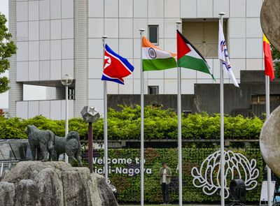 Top Olympic official wants even bigger Asian Games