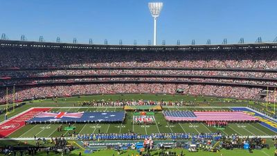 Inside the 49ers’ Trip to Australia and How They Defeated Jet Lag and the Rams