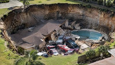 Winter Park Sinkhole Legacy: 1981 collapse reshaped a neighborhood; crater evolved into Lake Rose