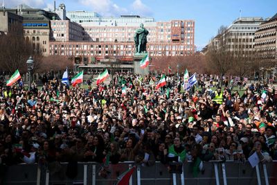 Watch: Mega rally sees volunteers vow to defend Iran; military might on display