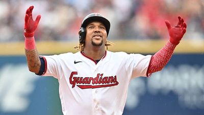 Analyzing the Crowded AL Playoff Chase: Contender Odds, Strengths, Weaknesses