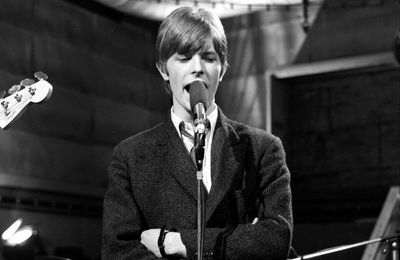 Early David Bowie recordings make their way to streaming