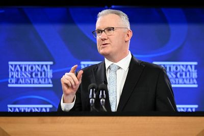 The fight over immigration could decide the next election. Labor has to take the gloves off