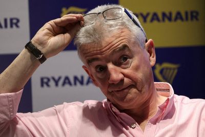 Ryanair boss ‘truly sorry’ for comparing rival airlines to rapists