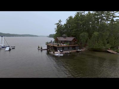 ‘Hamptons of Canada, heaven on Earth': Shark Tank star Robert Herjavec and Dancing with the Stars pro Kym Johnson open doors to their stunning Muskoka home