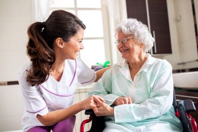 $50,000 Saved, $20,000 Owed: Should a Retiree Pay Off Debt Before Medicaid Becomes a Concern?