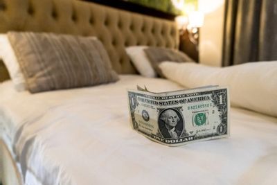 Never Tip Hotel Housekeeping? 8 Things to Know Before You Skip It