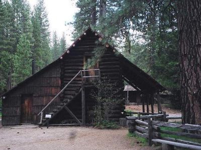 Meet Tom Hodgdon, a California rancher who built a two-story cabin in 1879; 81 years later, the National Park Service moved it to Wawona’s Pioneer Yosemite History Center