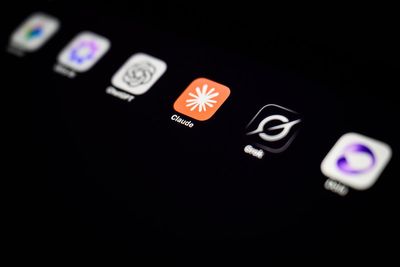 Lawsuit accuses Anthropic, OpenAI, Google and SpaceXAI of illegal agreement to slow AI