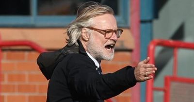 Dundee 2-1 Motherwell: Steven Pressley guides hosts to narrow home win