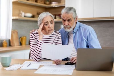 What Happens to a Joint Bank Account When One Spouse Dies?