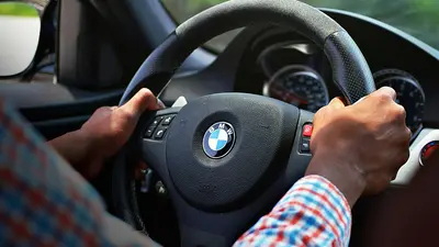 Stranger confronts Black man helping his daughter practice for her driving test. Then the argument takes a racial turn