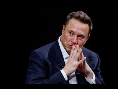Sunday Motivation Quote by Elon Musk: 'I don't ever give up, I'd have to be dead or...' – Why resilience is the ultimate key to success; Tech billionaire’s powerful words will inspire you to push past every obstacle