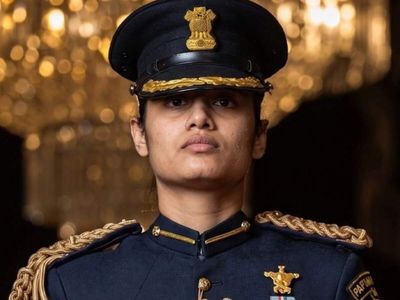 Lieutenant Commander Yashasvi Solanki makes history as first woman officer from India’s Armed Forces to serve as President’s Aide-de-Camp: Who Is She?