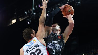 Coaches in awe as Breakers start NBL season with a bang