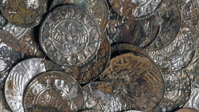 Lenborough Coin Hoard Discovery: Paul Coleman uncovers 5,248 Saxon pennies; £1.35m reward split 50:50