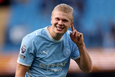 Man City win surprising thriller but Sunderland expose growing problem