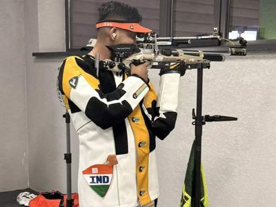 Asian Games: India win silver in men's 10m air rifle team; Rudrankksh, Himanshu make individual final